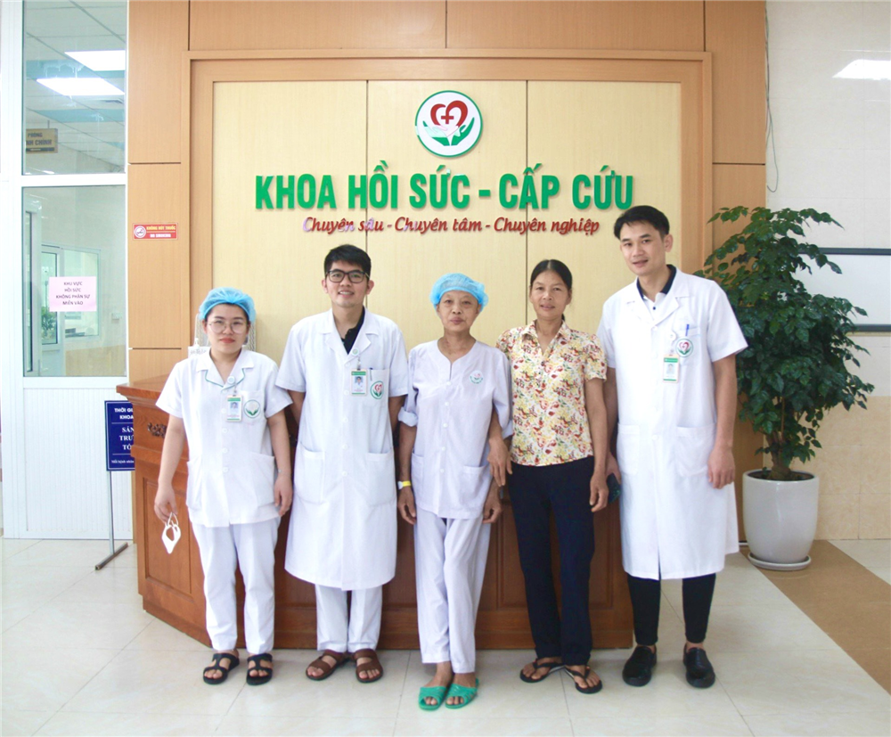 Bệnh viện đa khoa Việt Đức phẫu thuật cấp cứu lấy máu tụ ngoài màng cứng cứu sống người bệnh chấn thương sọ não