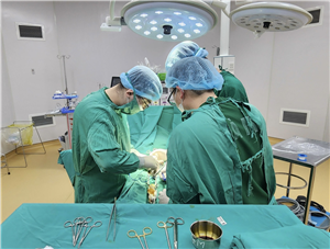 Phẫu thuật thắt ống dẫn tinh kĩ thuật không dao tại BVĐK Việt Đức